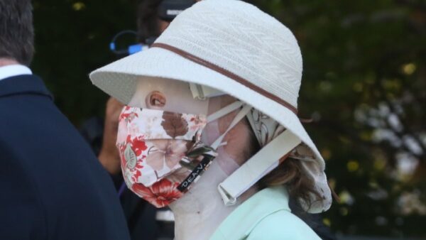 Δίκη για το βιτριόλι – Ιατροδικαστής: «Η  Ιωάννα ζει από τύχη»