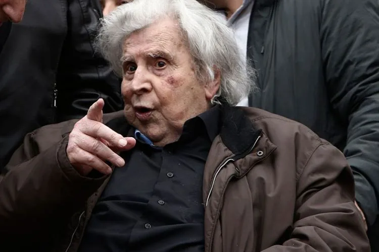 Μίκης Θεοδωράκης: Ο δήμος Ωρωπού άνοιξε το κελί του για το κοινό