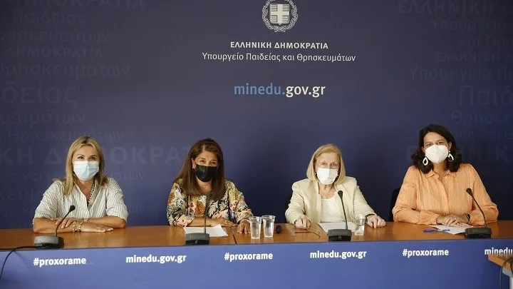 Θεοδωρίδου-Παπαευαγγέλου: Αύξηση των κρουσμάτων παιδιών και εφήβων – Ασφαλή τα εμβόλια