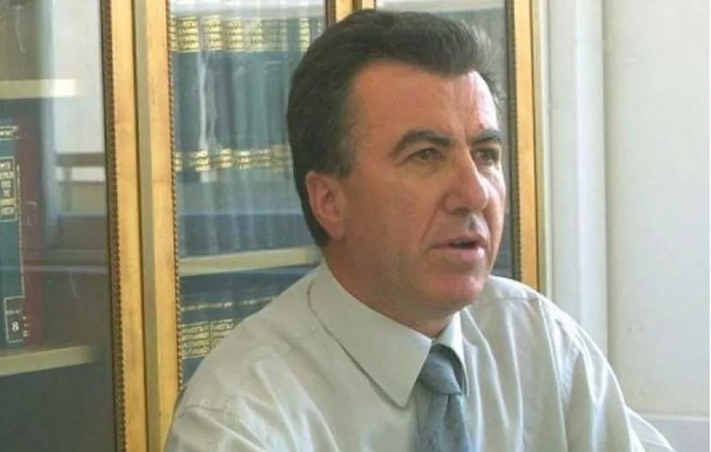 Κι όμως, πρέπει να διδασκόμαστε από την ιστορία