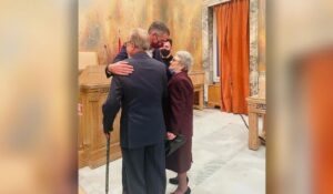 Η συγκινητική ιστορία αγάπης: Παντρεύτηκαν στα 85 τους