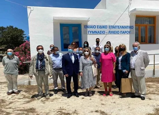 Παγκόσμια ημέρα εκπαιδευτικών – Μακρή: Είστε οδηγοί προς το μέλλον της Παιδείας