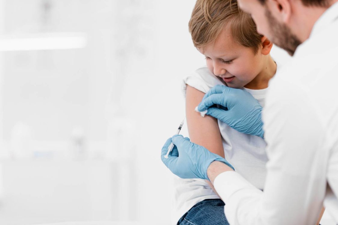 Εθνικό Πρόγραμμα Εμβολιασμών Παιδιών και Εφήβων 2023: Τα εμβόλια ανά ηλικία