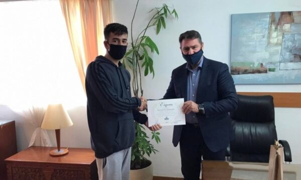 Κρήτη: Μαθητής κατασκεύασε αυτοσχέδιο σεισμογράφο και πήρε βραβείο