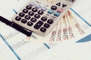 Φόρος εισοδήματος: Μέχρι πότε και πώς θα εξοφληθεί