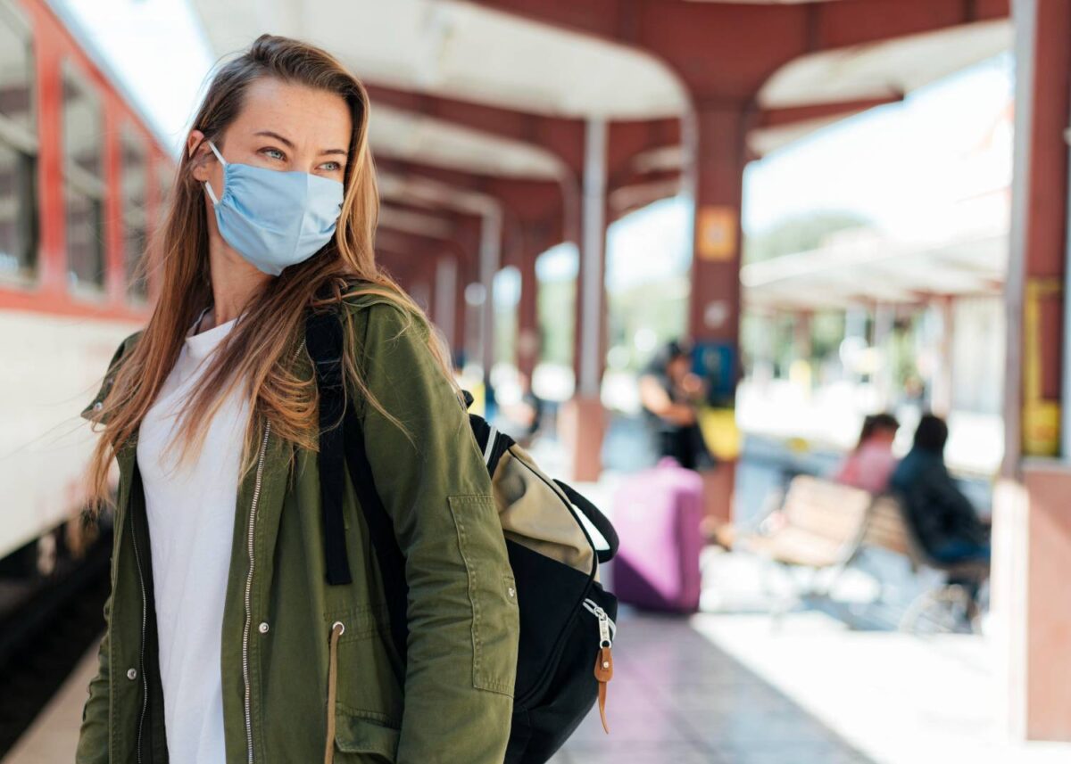 Κορονοϊός – μετάλλαξη Όμικρον: Γιατί μολύνει ταχύτατα και όσους έχουν ήδη νοσήσει