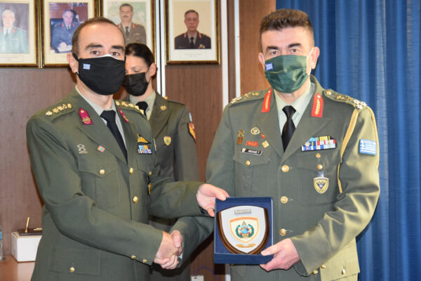 Tελετή απονομής πτυχίων σε αξιωματικούς της Σχολής Τοπογραφίας