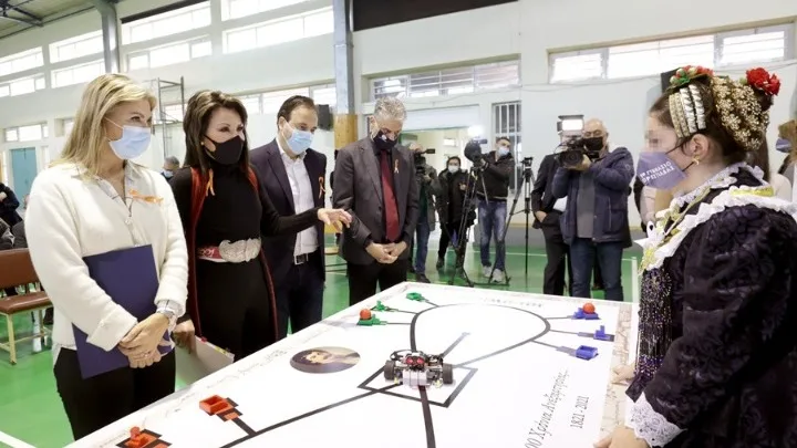 «Ελλάδα 2021»: Επίσκεψη της προέδρου στην Ορεστιάδα για τα εγκαίνια δράσης ρομποτικής στα σχολεία