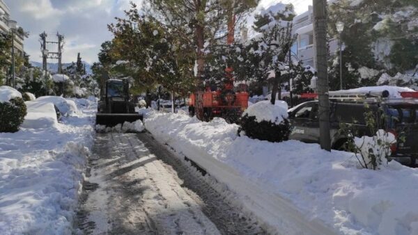 Κακοκαιρία «Ελπίδα»:  Ποιοί δρόμο είναι κλειστοί – Πού χρειάζονται αλυσίδες