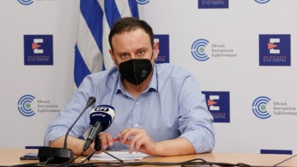 Μαγιορκίνης για κρούσματα: Μικρή η πίεση στο ΕΣΥ – Δεν περιμέναμε τόσο μεγάλη διασπορά