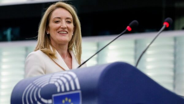 Ευρωβουλή: Ποιά είναι η νέα πρόεδρος Ρομπέρτα Μετσόλα