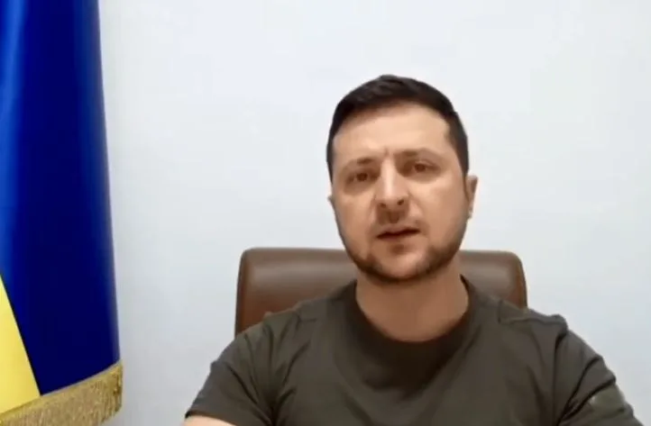 Ουκρανία: Ο Ζελένσκι απαιτεί η ηγεσία του στρατού να μην παίρνει αποφάσεις χωρίς αυτόν