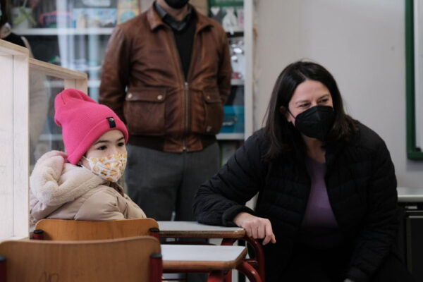 Κεραμέως: Η χώρα μας ανοίγει μία μεγάλη αγκαλιά για τους μαθητές από την Ουκρανία