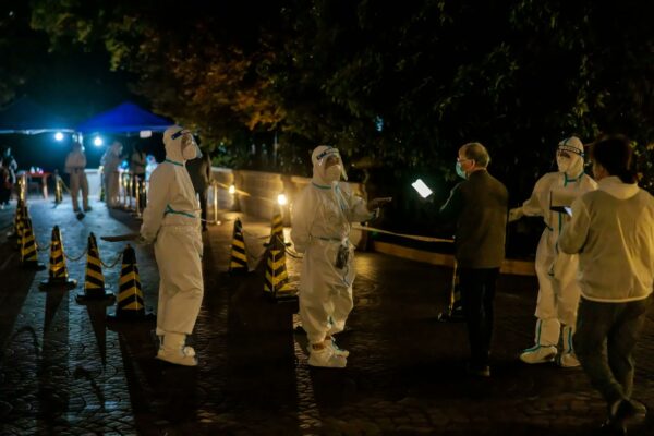 Κίνα: Τι τρέχει στη Σαγκάη – Γιατί είναι τόσο τρομοκρατημένοι οι Κινέζοι