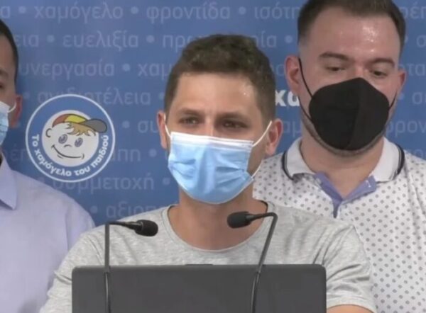 «Με λένε Αλέξανδρο και μεγάλωσα στο Χαμόγελο» – Τα συγκλονιστικά λόγια πτυχιούχου του Πανεπιστημίου Πατρών