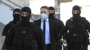 Πανελλήνιες – Απίστευτο: Ο Αναγνωστόπουλος θα ζητήσει να διδαχθεί… Οικογενειακό Δίκαιο στη Νομική!