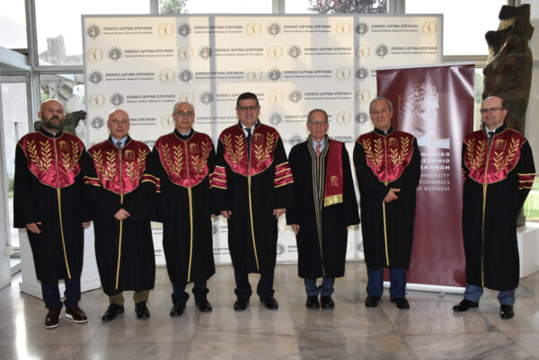 Οικονομικό Πανεπιστήμιο: O Καθηγητής Robert J. Barro Επίτιμος Διδάκτορας