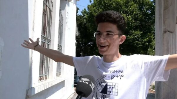 Βάσεις 2022: Στη σχολή Ηλεκτρολόγων Μηχανικών του ΕΜΠ ο νεαρός πρόσφυγας από το Ιράν