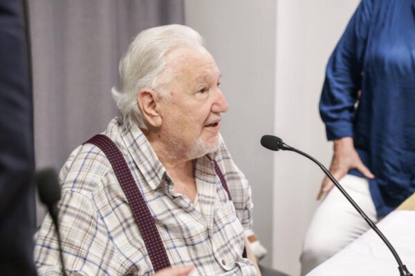 Πέθανε ο κορυφαίος Έλληνας ψυχίατρος Ματθαίος Γιωσαφάτ