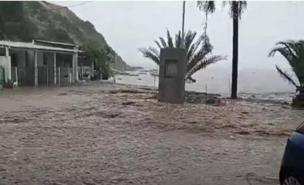 Σε κατάσταση  έκτακτης ανάγκης η Σκύρος