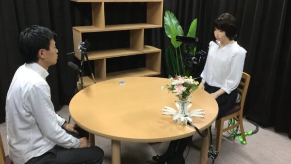 Ρομπότ με… αίσθηση του χιούμορ! Ξέρει πότε και πώς να γελάσει