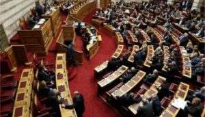 Σε κοντέινερ τα νήπια εδώ και πέντε χρόνια στην Κέρκυρα!