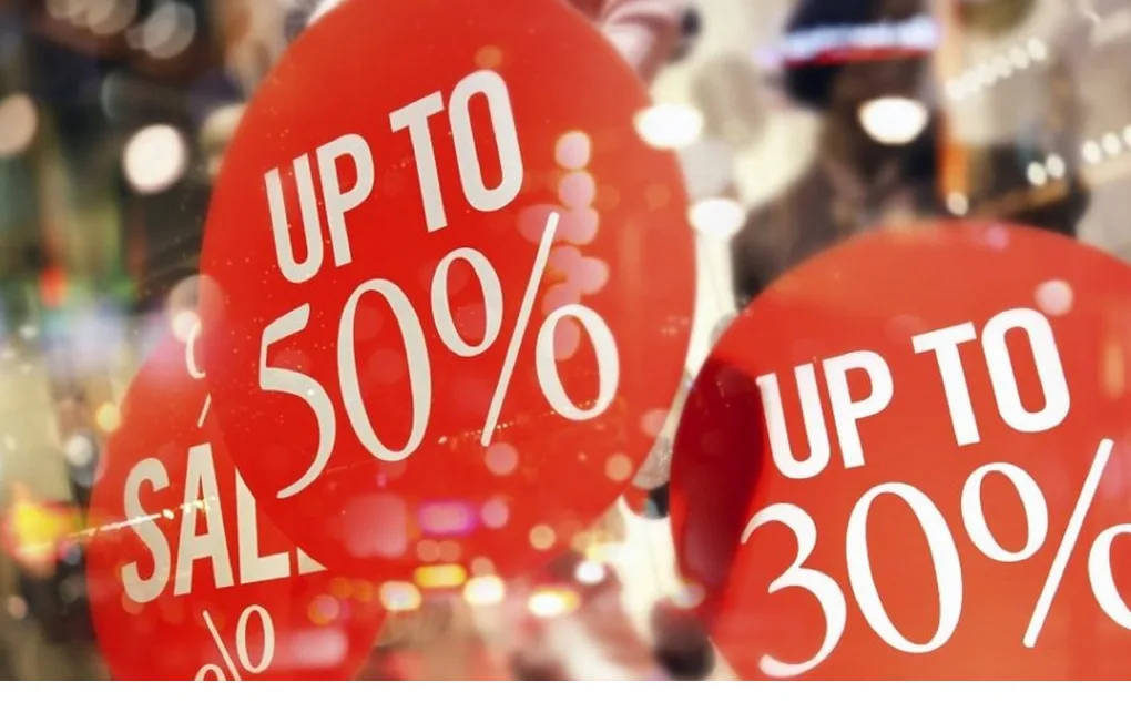 Ξεκινούν οι θερινές εκπτώσεις – Τι πρέπει να προσέξετε