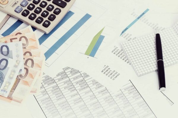 Φορολογικές δηλώσεις:  Τι ισχύει για τους 18χρονους –  Ποιοι θα την υποβάλλουν με ένα κλικ