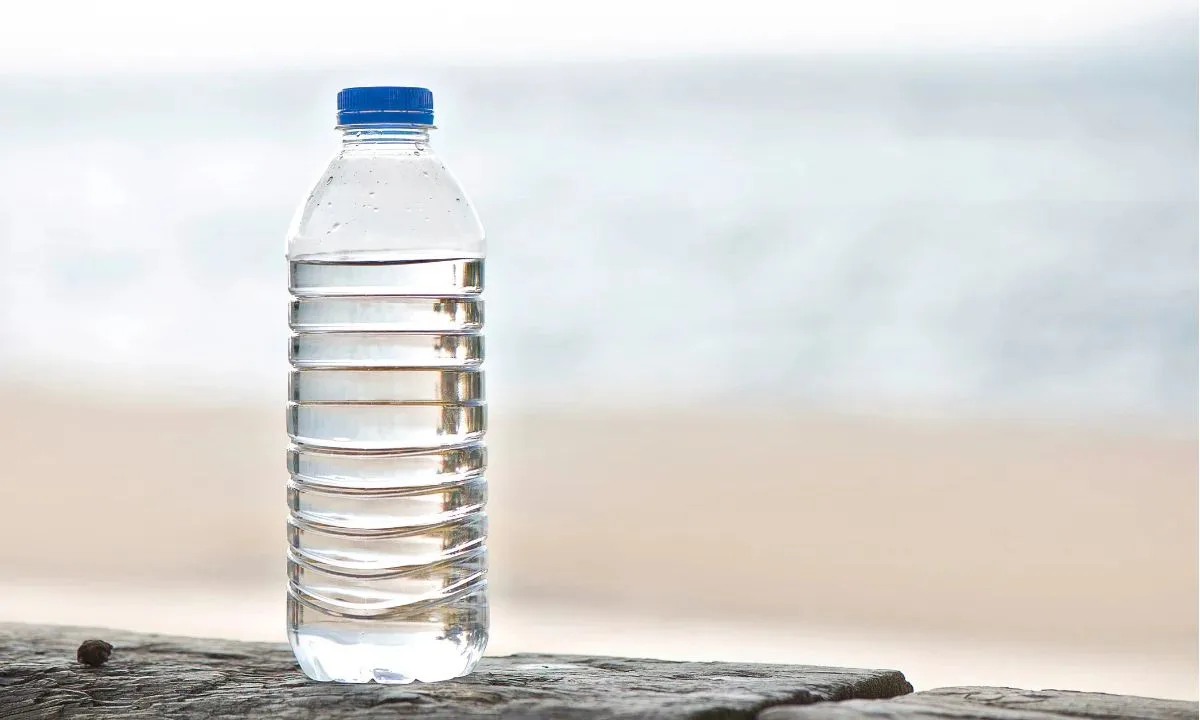 Έρχεται αύξηση σε πλαστικά και αλουμινένια μπουκάλια