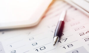 Πρωτομαγιά 2026: Τι ισχύει για αργία, απεργίες, καταστήματα και αμοιβές