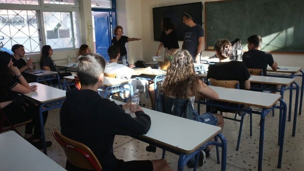 Πανελλήνιες 2025 – Αυτό είναι το επάγγελμα του μέλλοντος: Ευκαιρίες, ειδικότητες και μεταπτυχιακά