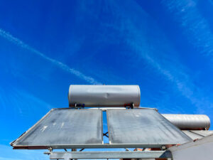 Έρχεται επιδότηση σε όλους για θερμοσίφωνες και αντλίες θερμότητας