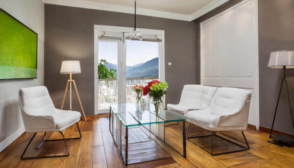 «Ανακαινίζω – Νοικιάζω»: Διπλάσια η επιδότηση – Τα ποσά, οι δικαιούχοι και το χρονοδιάγραμμα