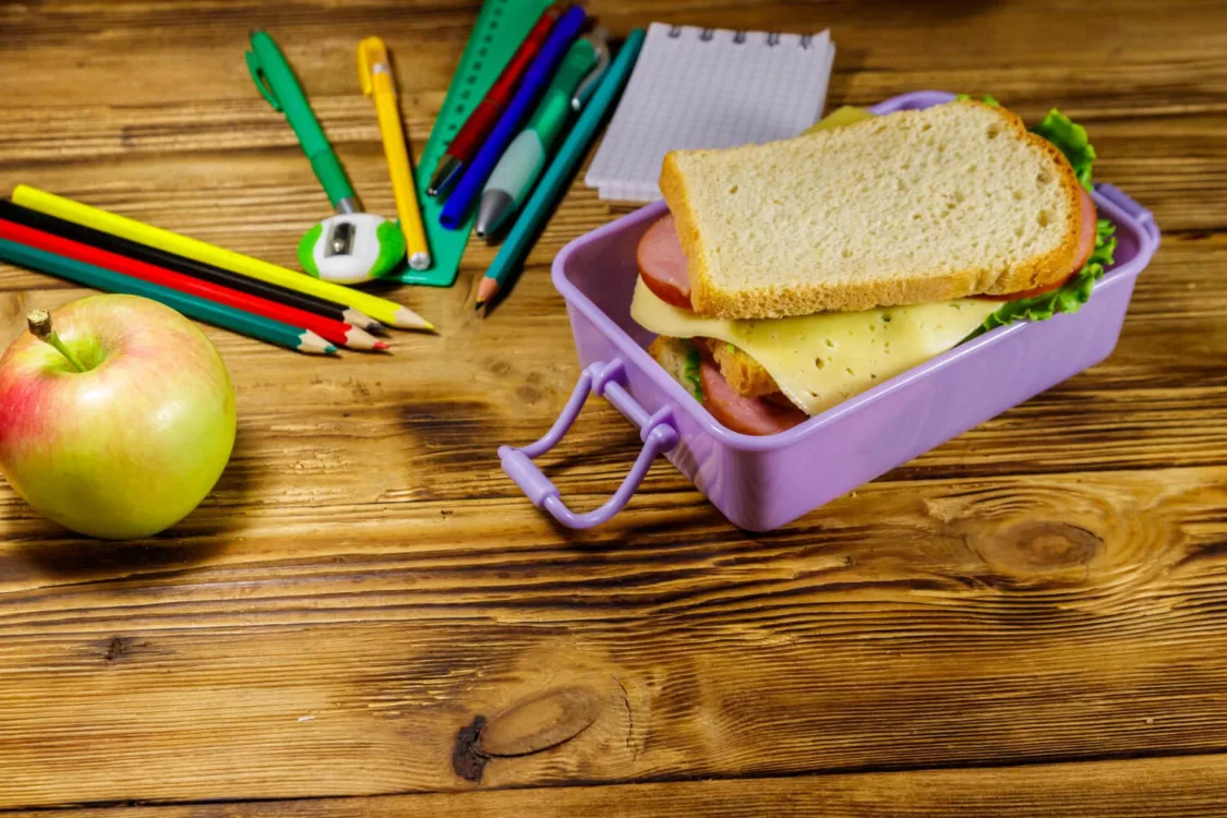 Κολατσιό από την καντίνα του σχολείου ή από το σπίτι; Τι να προτιμήσω;