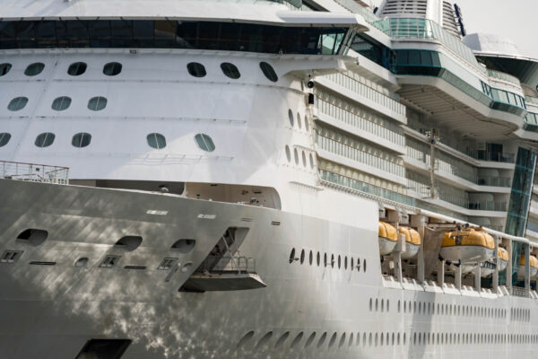 Εκπτώσεις σε ακτοπλοϊκά εισιτήρια για τη μετάβαση των αναπληρωτών  στον τόπο μόνιμης διαμονής τους