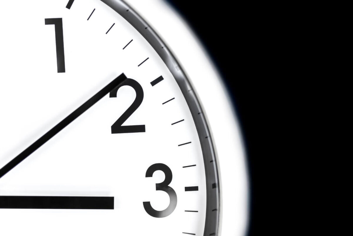 Αλλαγή ώρας 2025: Πότε αλλάζει σε θερινή – Γυρνάμε τους δείκτες μία ώρα μπροστά