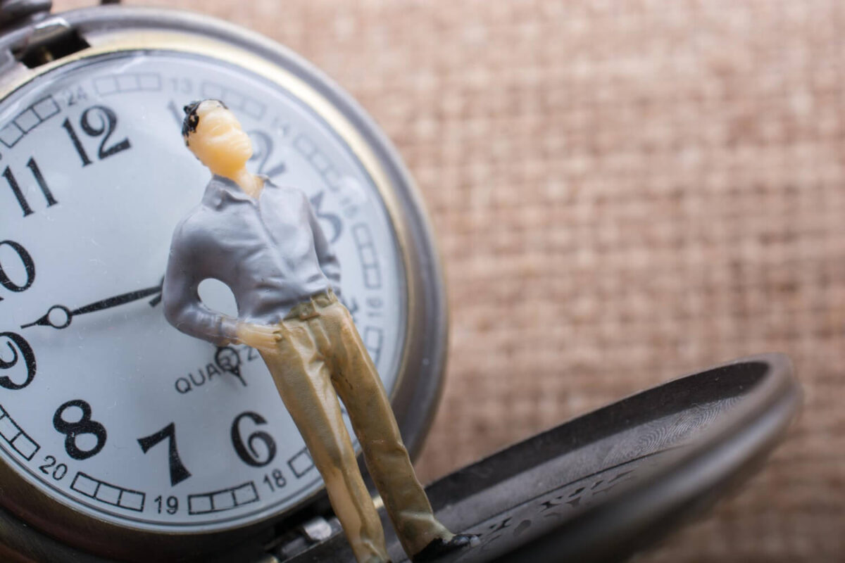 Αλλαγή ώρας 2025: Ποιά μέρα γυρίζουμε τα ρολόγια μια ώρα πίσω