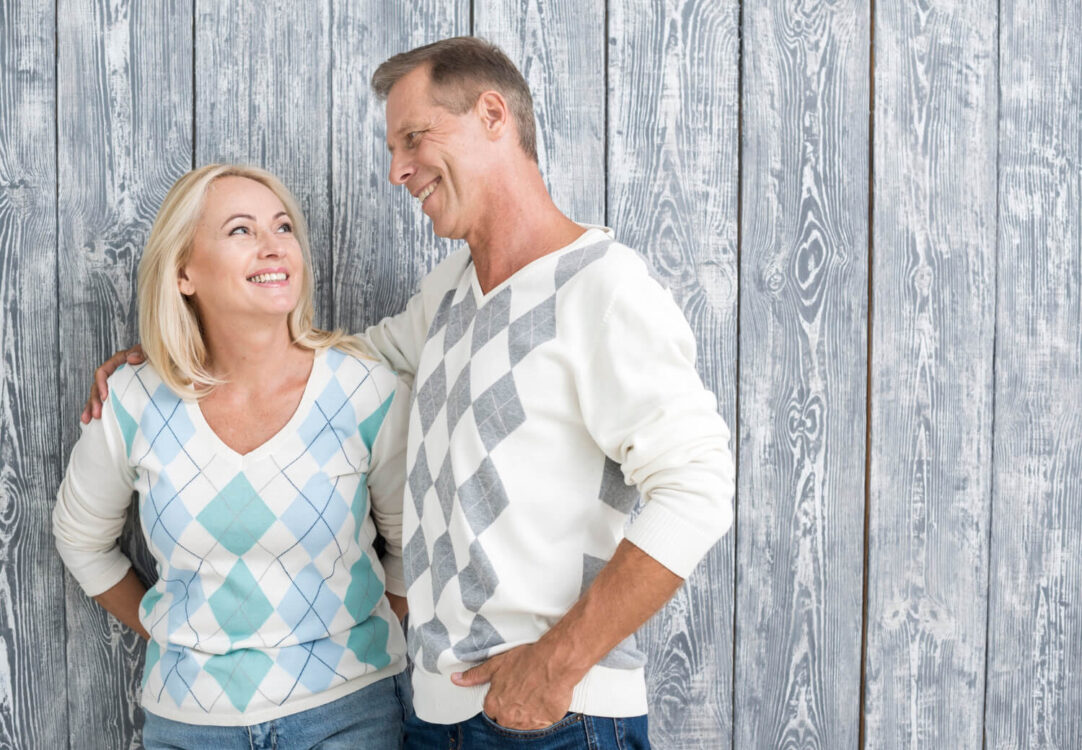 Πώς να διατηρήσετε ζωντανή τη σχέση σας μετά τα 40