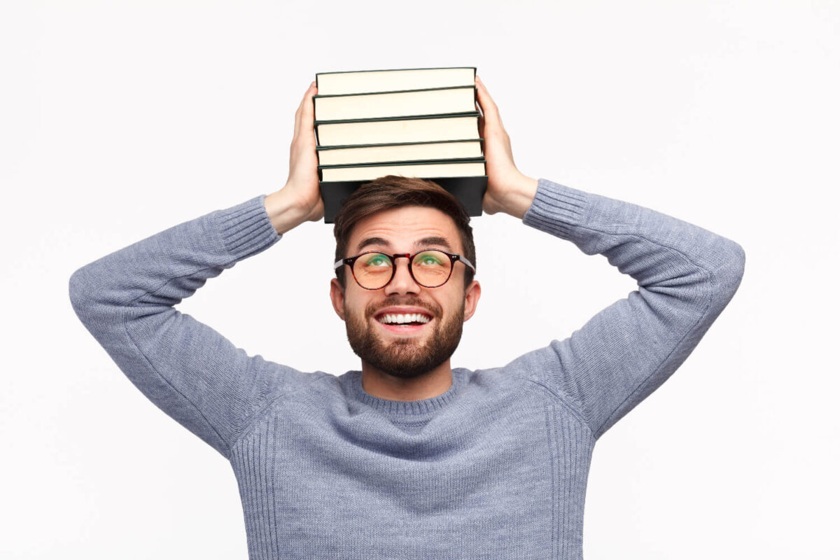 Αιτήσεις για δωρεάν βιβλία – Ποιοί είναι οι δικαιούχοι σύμφωνα με τον ΟΠΕΚΑ