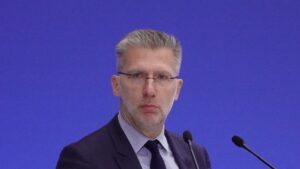 Κατώτατος μισθός – Τι μένει καθαρά στην τσέπη μετά τα πρόσφατα μέτρα