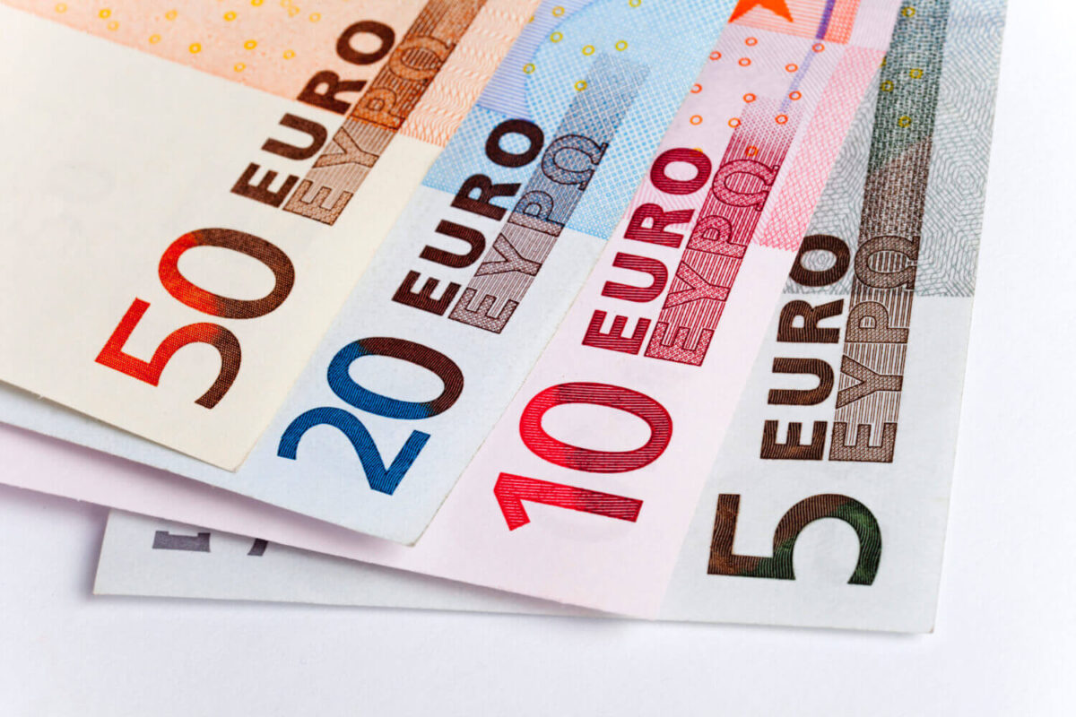 Επίδομα 250 ευρώ κάθε Νοέμβριο: Πώς κάνετε την αίτηση