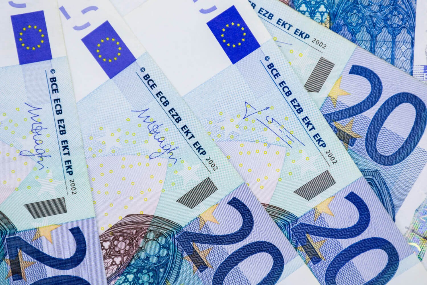 Επίδομα 409 ευρώ τον μήνα: Δικαιούχοι - Πώς θα κάνετε αίτηση