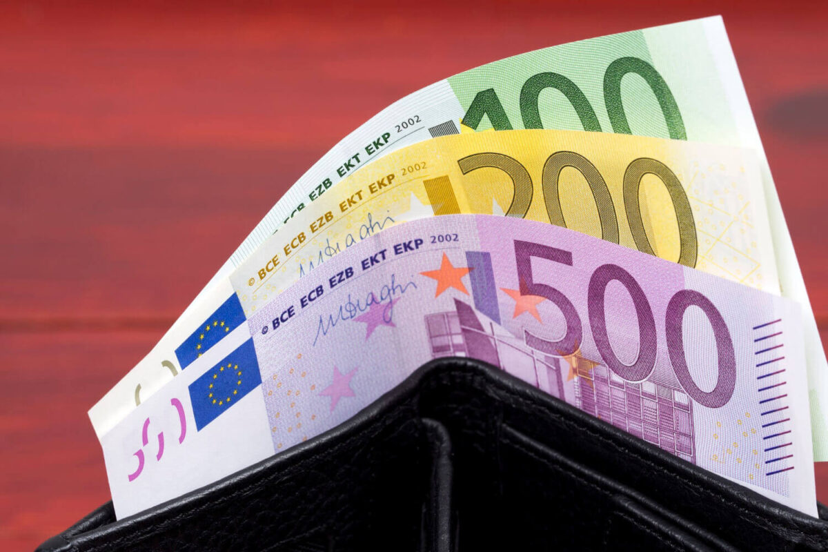 Πληρωμές e-ΕΦΚΑ και ΔΥΠΑ: Πάνω από 82 εκατ. ευρώ έως 25 Ιουλίου