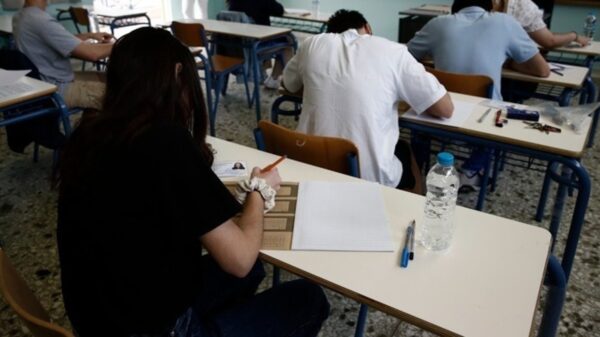 ΑΛΛΑΖΟΥΝ οι Πανελλήνιες: Από πότε ξεκινά το νέο σύστημα εισαγωγής στα ΑΕΙ