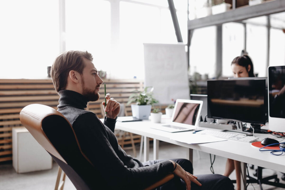 Πώς οι μισθοί γίνονται εμπόδιο για την εύρεση εργαζομένων