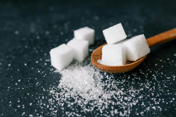 Στο τραπέζι αύξηση 50% στις τιμές καπνού, αλκοόλ και ζάχαρης