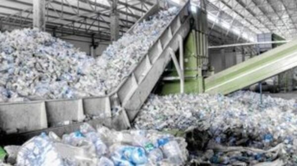 Τα πλαστικά απειλούν τα παιδιά με σοβαρές ασθένειες – Πώς θα περιοριστούν