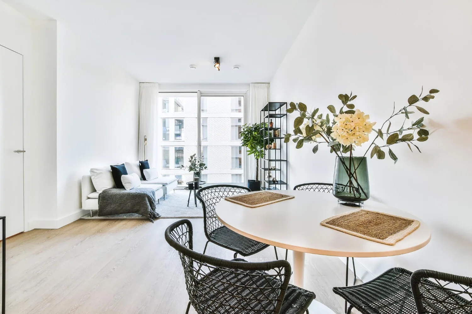 ΝΕΑ ΕΠΟΧΗ για τα Airbnb: Τι ισχύει πλέον