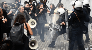 Οργή εκπαιδευτικών: Καταδικάζουμε τη βία κυβέρνησης και αστυνομίας ενάντια σε παιδιά, γονείς και εκπαιδευτικούς