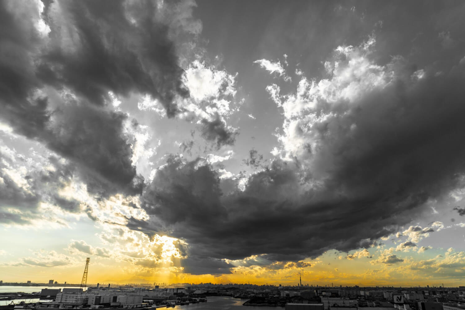 Νέο έκτακτο δελτίο επικίνδυνων καιρικών φαινομένων από την ΕΜΥ: Κόκκινη προειδοποίηση